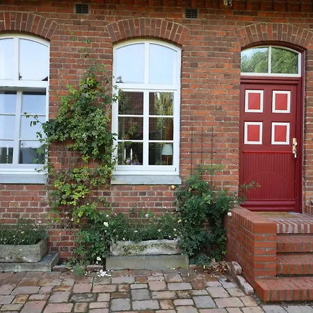 Altes Schulhaus In Der Lueneburger Heide * Lachendorf