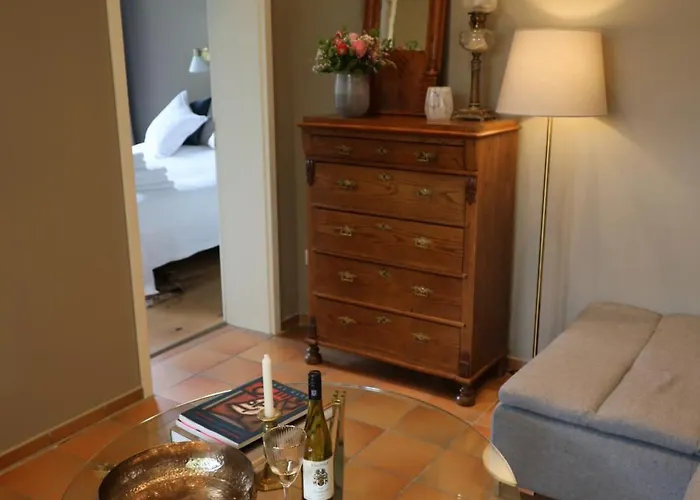 Altes Schulhaus In Der Lueneburger Heide *